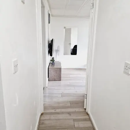 아파트 2 Bedroom Cozy Chambers With Free Parking 리즈