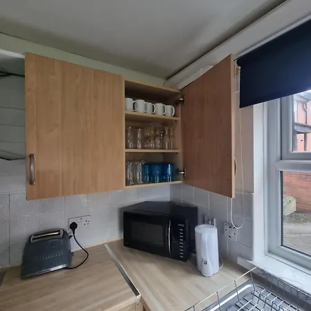 Διαμέρισμα 2 Bedroom Cozy Chambers With Free Parking Λιντς