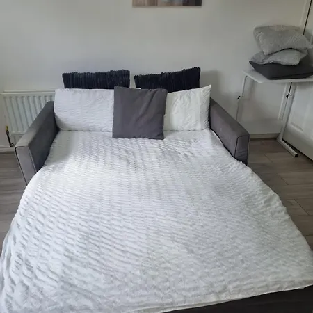 2 Bedroom Cozy Chambers With Free Parking Leeds (West Yorkshire)
