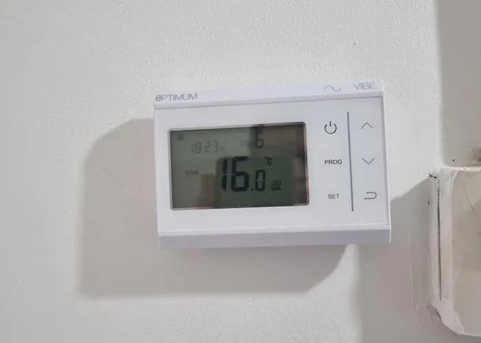 2 Bedroom Cozy Chambers With Free Parking * Лідс